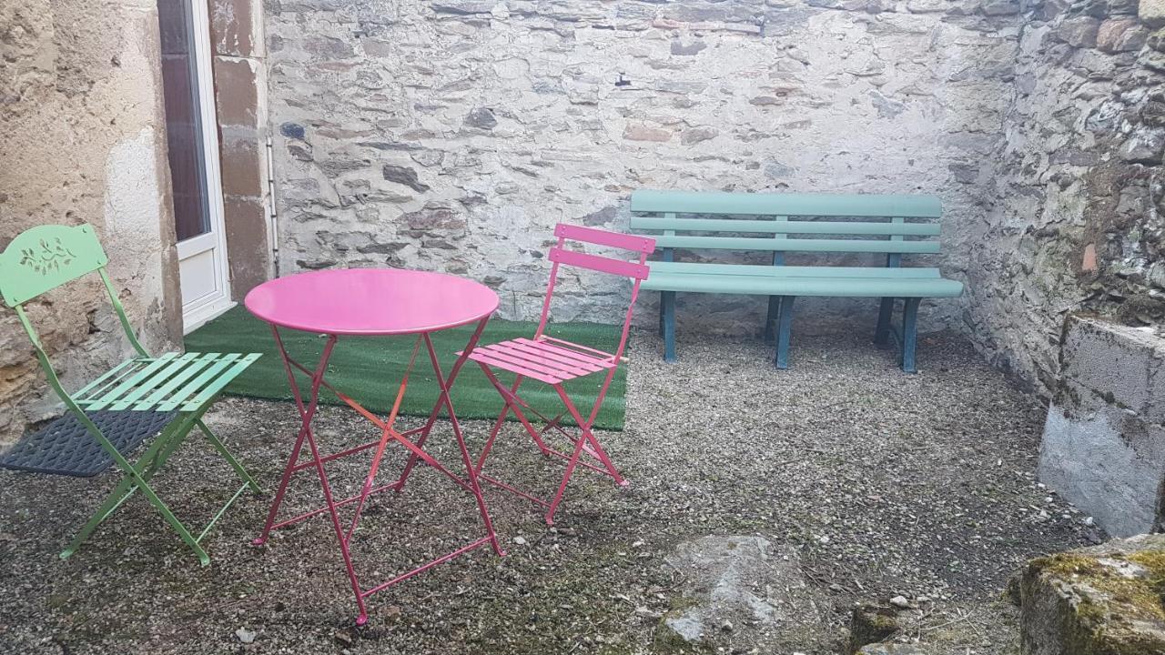 Petite maison au cœur du Berry Culan Extérieur photo